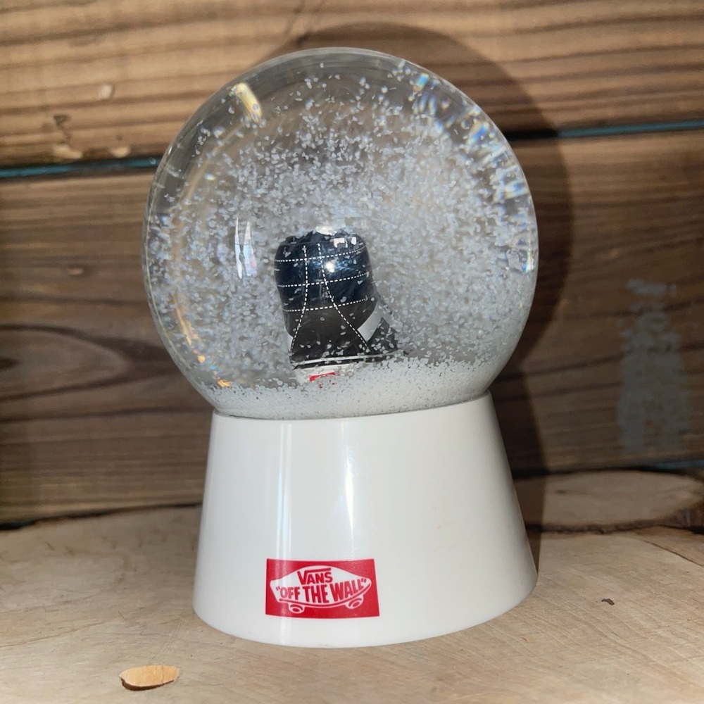 VANS Snowglobe